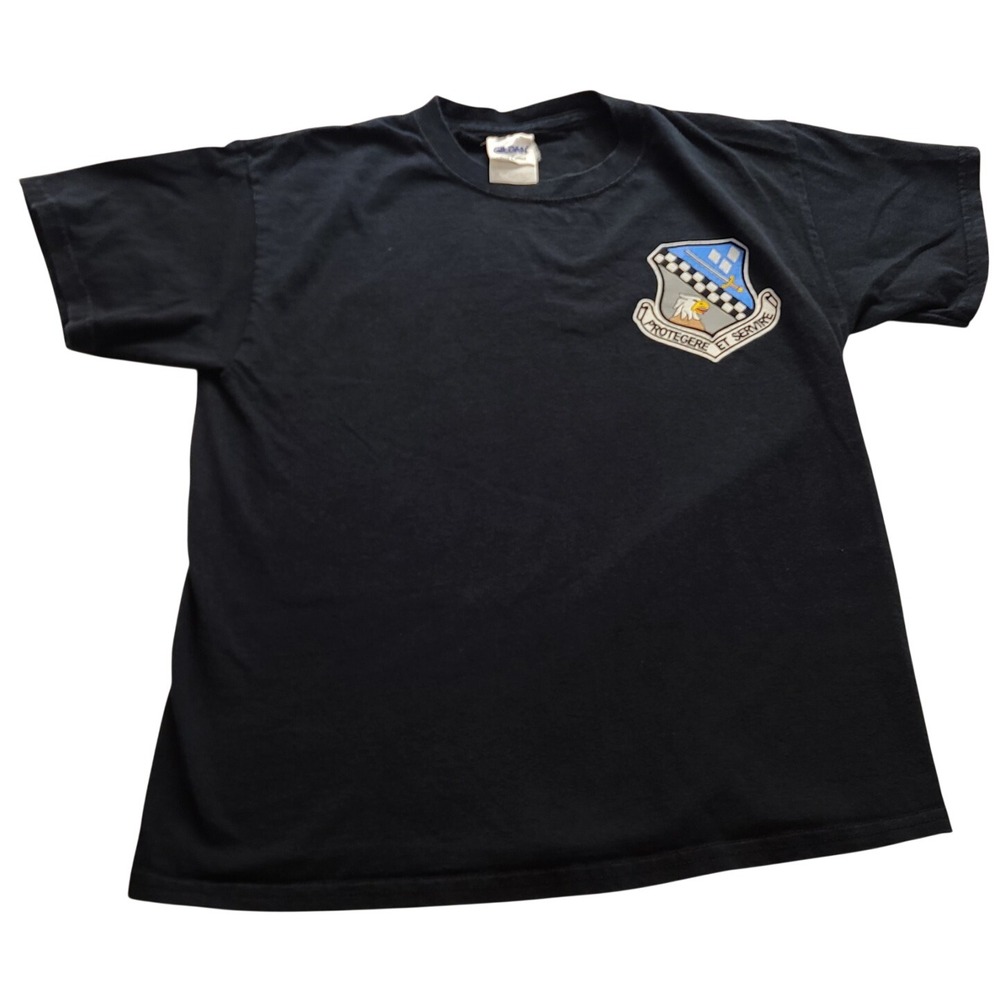 Gildan Ultra Cotton Youth T-Shirt Black Protegere Et Servire Crest Graphic M